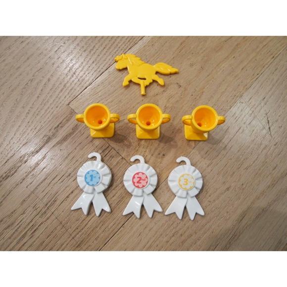 My Little Pony Show Stable Playset Vintage G1 Hasbro Horse Accessories Lot - Picture 2 of 15